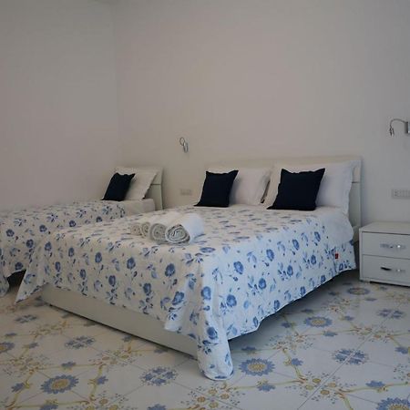 Mary'S Apartment Майори Екстериор снимка